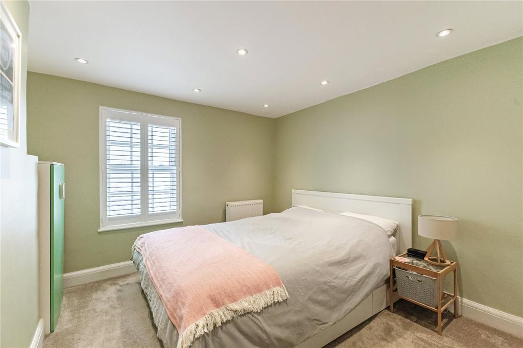 Principal bedroom