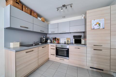 2 bedroom apartment for sale, Ashville Way, Berkshire RG41