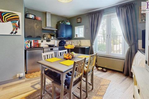2 bedroom end of terrace house for sale, St. Enochs Road, Bradford