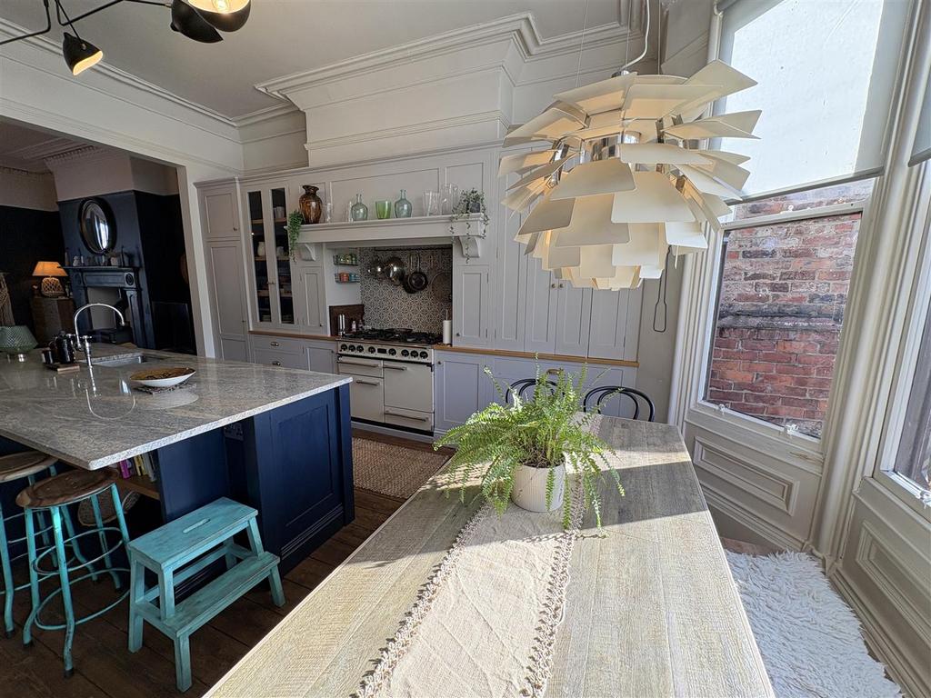 Kitchen and Coffee Area