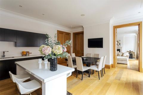 3 bedroom apartment for sale, Kensington Court Gardens, Kensington, London, W8