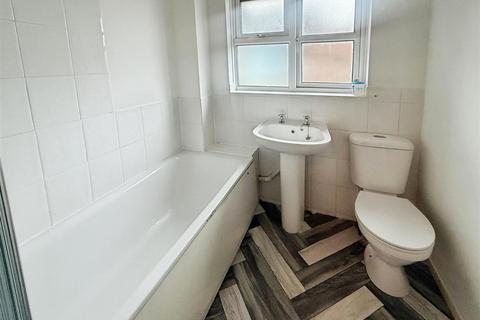 undefined, Vallis Close, Poole