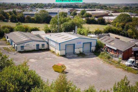Workshop & retail space to rent - New Hold Industrial Estate, Garforth, Leeds, LS25 2LD