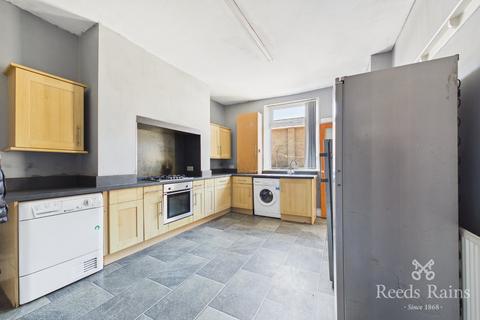 4 bedroom terraced house for sale, Moorfield Street, West Yorkshire HX1
