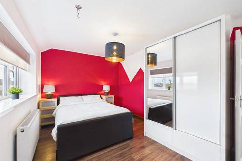 undefined, Tunnel Hill, Worcester, Worcestershire, WR4