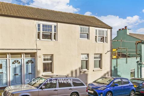 2 bedroom ground floor flat for sale, Brigden Street, Brighton, East Sussex