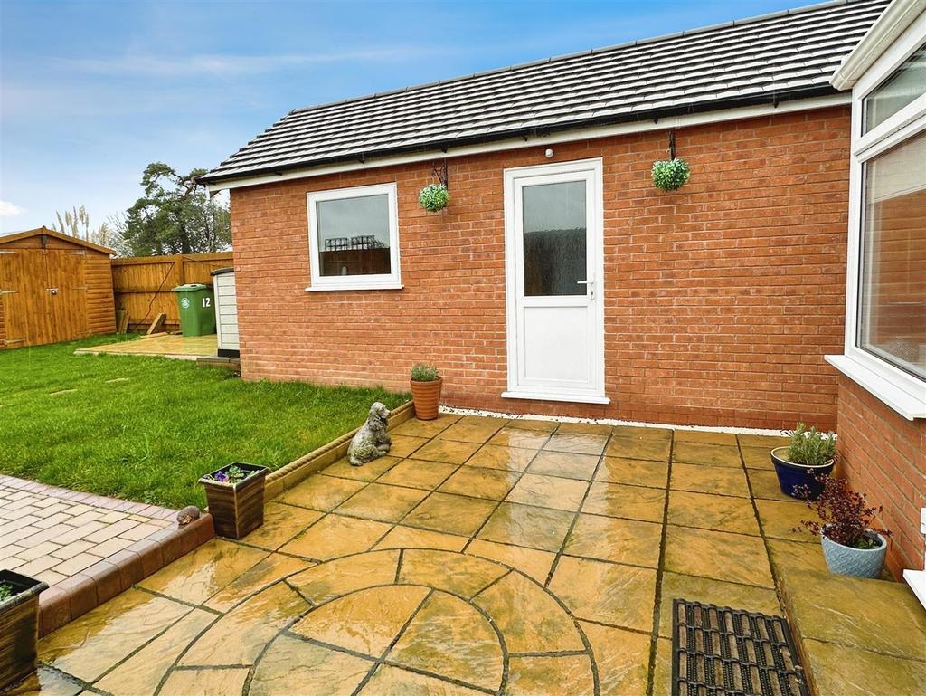 Patio &amp; garage