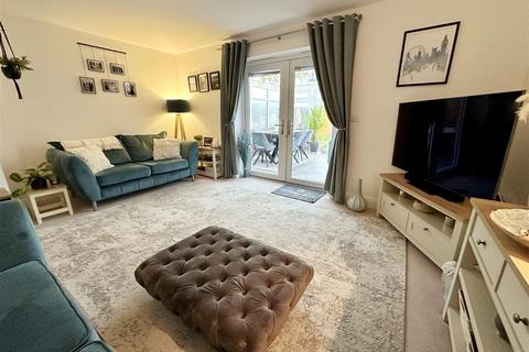 undefined, Cedar Close, Salford Priors