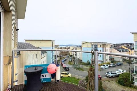 2 bedroom apartment to rent, Mckay Avenue, Torre Marine