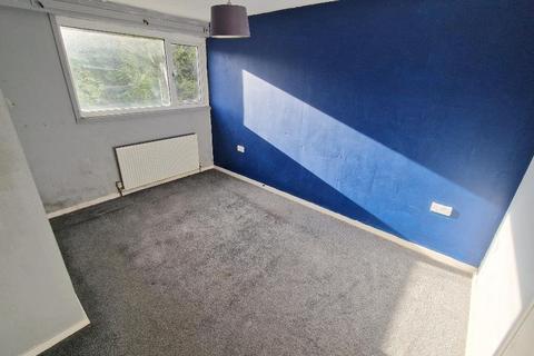 3 bedroom end of terrace house for sale, Dividy Road, Stoke-On-Trent