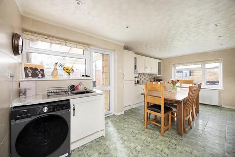 4 bedroom detached house for sale, Trowbridge