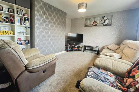 undefined, Greystone Crescent, Bradford BD10