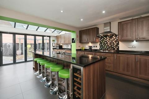 5 bedroom detached house for sale, Sylvan Avenue, Nottingham NG17