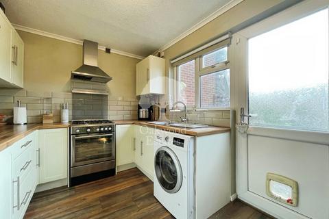 undefined, Fotheringay Gardens, Slough SL1