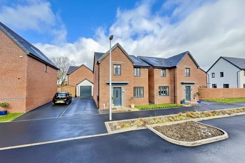 4 bedroom detached house for sale, Fern Drive, Penllergaer, Swansea, West Glamorgan, SA4