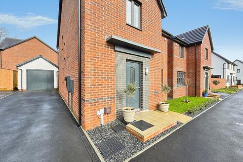 4 bedroom detached house for sale, Fern Drive, Penllergaer, Swansea, West Glamorgan, SA4
