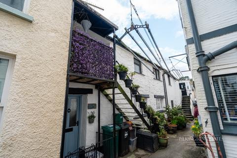 undefined, Bay Street, Cornwall PL13