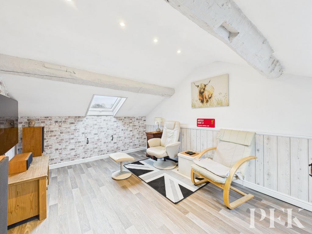 Attic Room/Snug