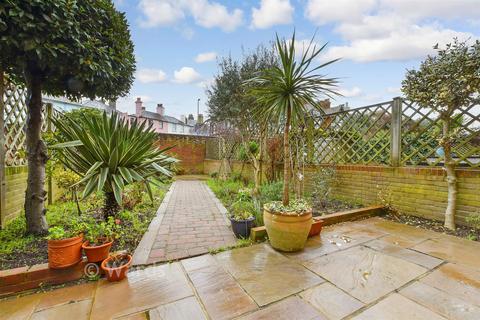 3 bedroom townhouse for sale, Cavalry Court, Deal CT14