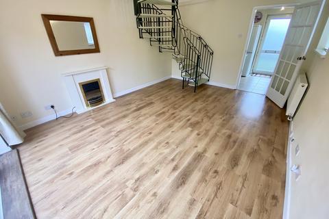 2 bedroom semi-detached house for sale, Ffordd Y Mynydd, Birchgrove, Swansea, City And County of Swansea.