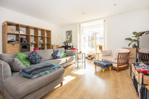 undefined, Bushy Park Road, Teddington, TW11