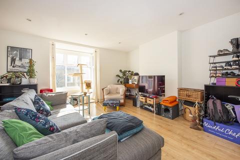 undefined, Bushy Park Road, Teddington, TW11