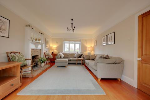 4 bedroom detached house for sale, Inholmes Park Road, Burgess Hill, RH15