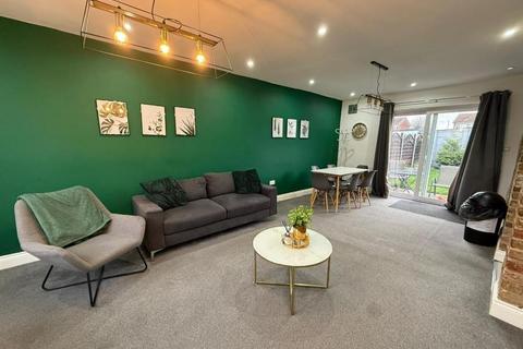 3 bedroom terraced house for sale, Langley,  Berkshire,  SL3,  Langley,  SL3