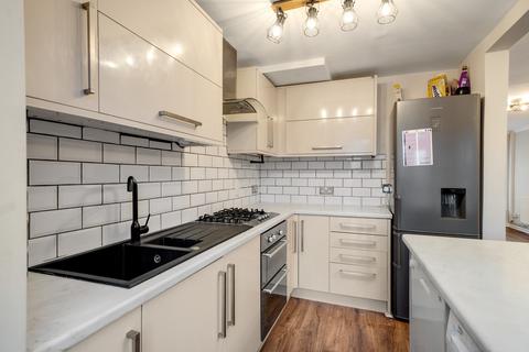 undefined, Croydon CR0