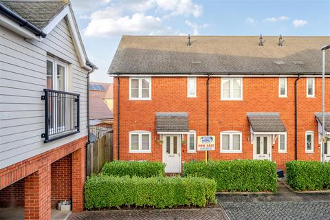 2 bedroom end of terrace house for sale, Friars Court, Maidstone