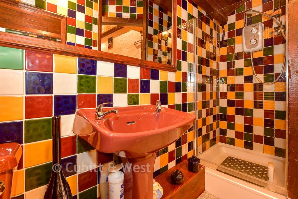 Shower Room Annexe