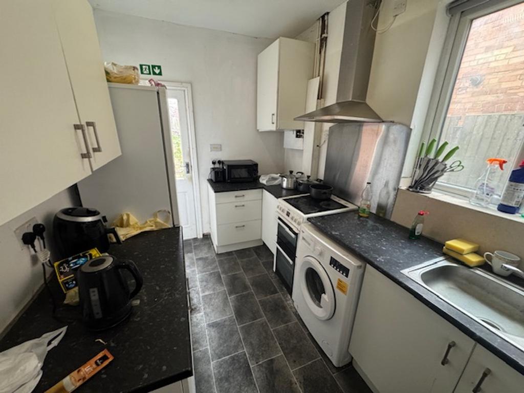 44 Woodwells Road Kitchen.jpeg