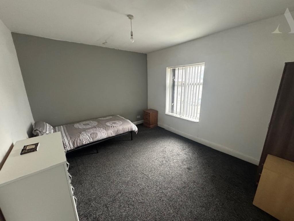 44 Woodwells Road Bedroom 1.jpeg