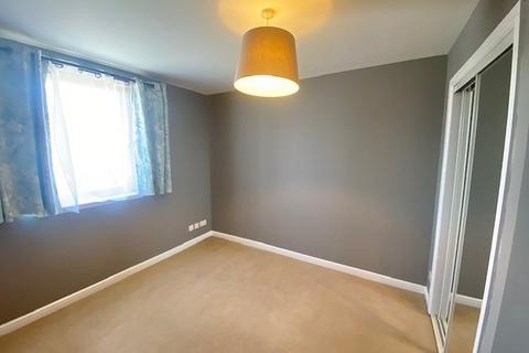 2 bedroom flat to rent, Cleveden Road, Glasgow G12