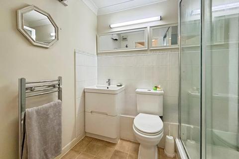1 bedroom apartment to rent, Mount Hermon Road, Woking, Surrey, GU22