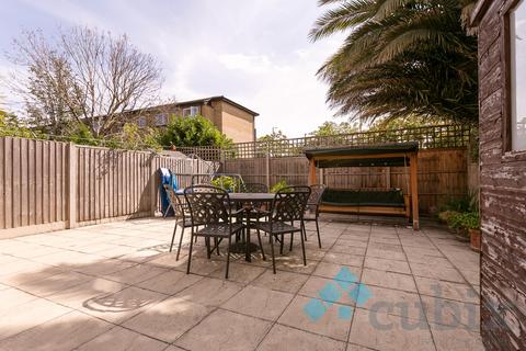 undefined, Milton Close, London SE1