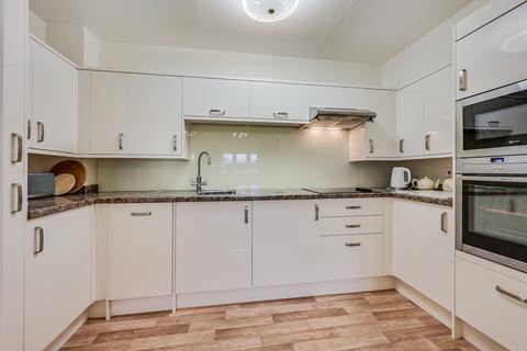 2 bedroom flat for sale, Romford RM1
