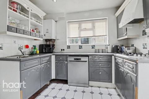 undefined, Broomfield Avenue, Leigh-on-sea
