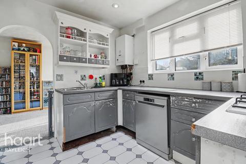 undefined, Broomfield Avenue, Leigh-on-sea