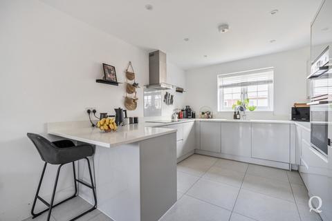 3 bedroom detached house for sale, Woodgate Close, Borden, Sittingbourne, Kent, ME9