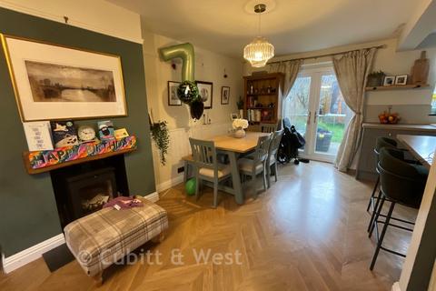 3 bedroom end of terrace house for sale, Manor Road, Southbourne, Hampshire