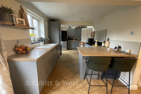 3 bedroom end of terrace house for sale, Manor Road, Southbourne, Hampshire