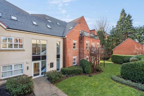 2 bedroom apartment for sale, Victoria Close, Rickmansworth, WD3
