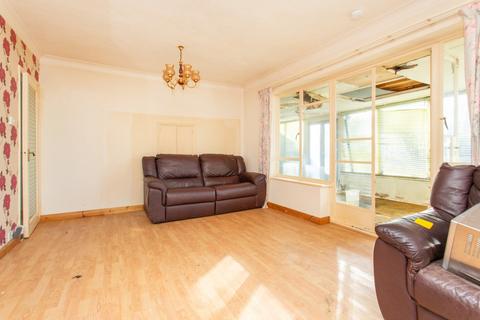 2 bedroom bungalow for sale, Swalecliffe Road, Whitstable, Kent, CT5