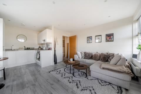 1 bedroom apartment to rent, Station Road Loudwater HP10