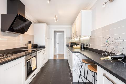 2 bedroom apartment for sale, Mayflower Court, North Embankment, Dartmouth
