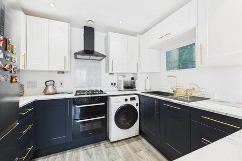 1 bedroom apartment for sale, Coleridge Drive, Ruislip HA4