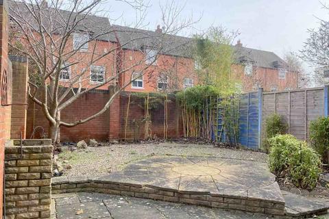 3 bedroom semi-detached house to rent, Stoneygate, Goldhill Road