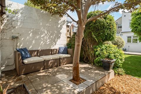 undefined, Lypiatt Street Cheltenham GL50