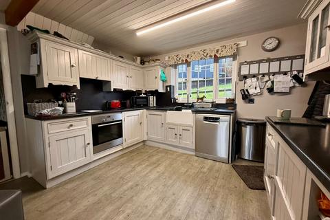 3 bedroom detached house for sale, 1 Forest Lodge Maes Gwm Centre, Dolgellau, LL40 2HY